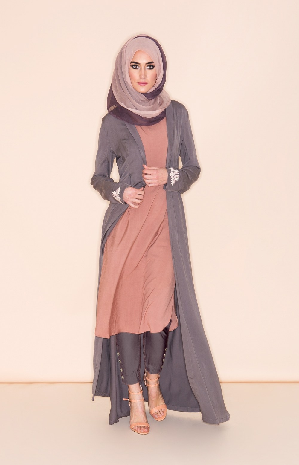 Model Fashion Muslimah Terbaru Bqdd 10 Contoh Model Baju Muslim Terbaru 2018