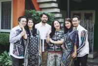 Model Inspirasi Baju Lebaran Keluarga 2019 Etdg Inspirasi Seragam 10 Keluarga Seleb Bisa Kamu Tiru Saat